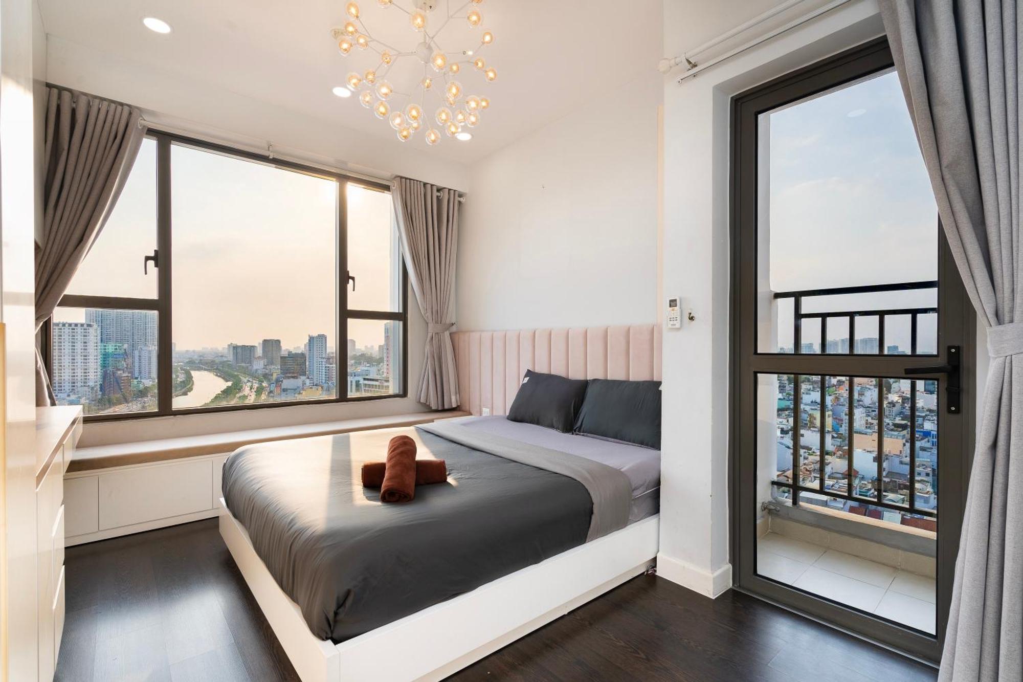 Double E Saigon Apartment In Rivergate Building Ho Şi Min Dış mekan fotoğraf