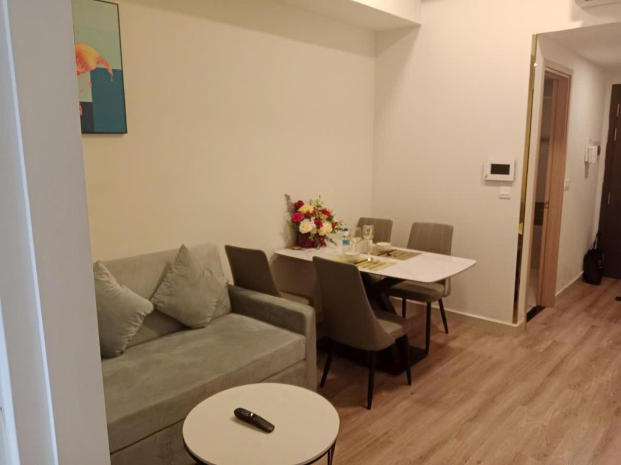 Double E Saigon Apartment In Rivergate Building Ho Şi Min Dış mekan fotoğraf